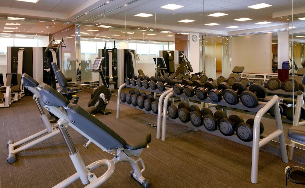 Millennium Hotel & Convention Centre Kuwait Kuveyt Dış mekan fotoğraf A typical gym